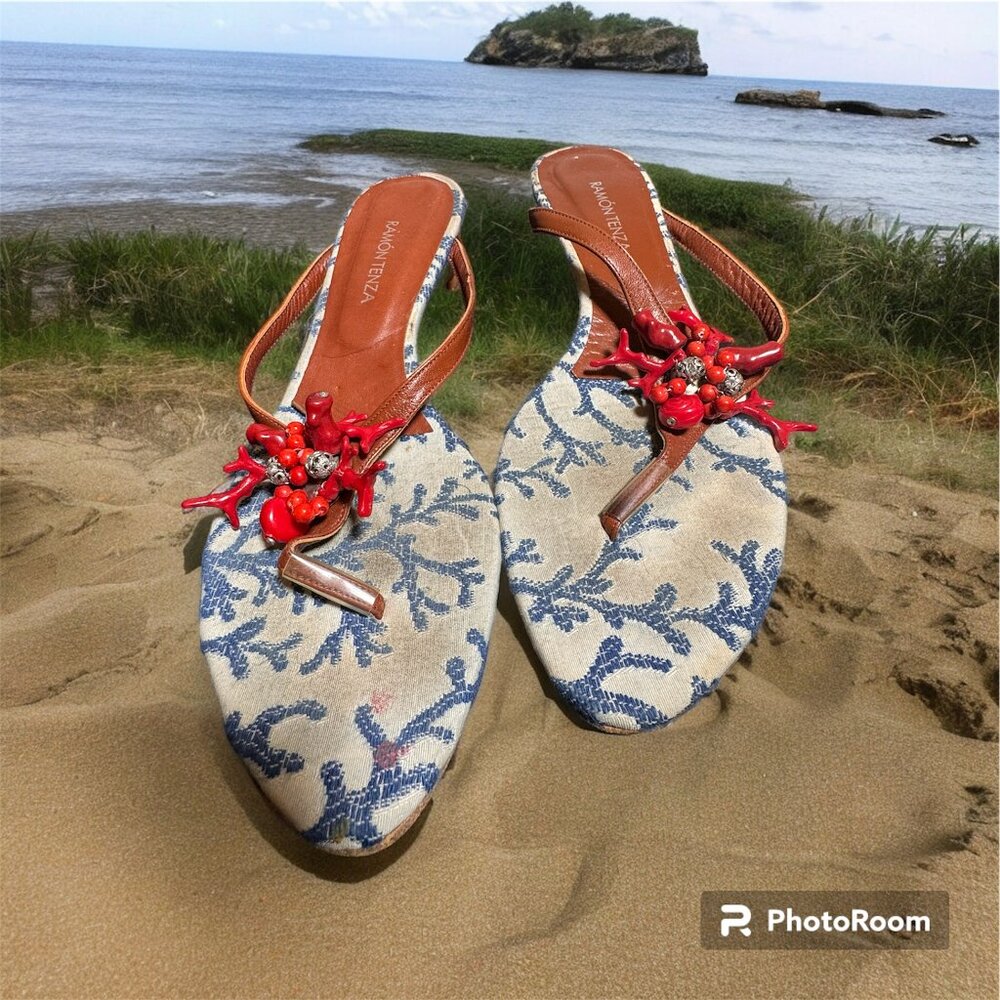 Ramon Tena size 7.5 red coral thong sandal slipper